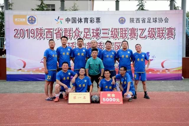 纽约学校开学将教授尼克斯球员知识引热议